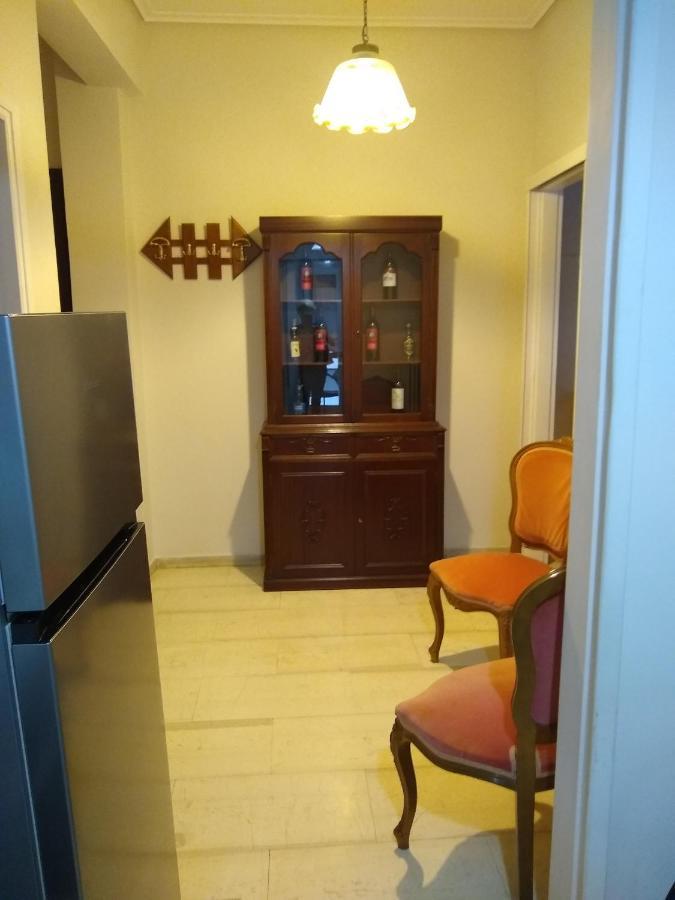 Acropolis Within 10 Minutes Walk! Classical Apartment And A Hostess At Your Side! Athens Exterior photo