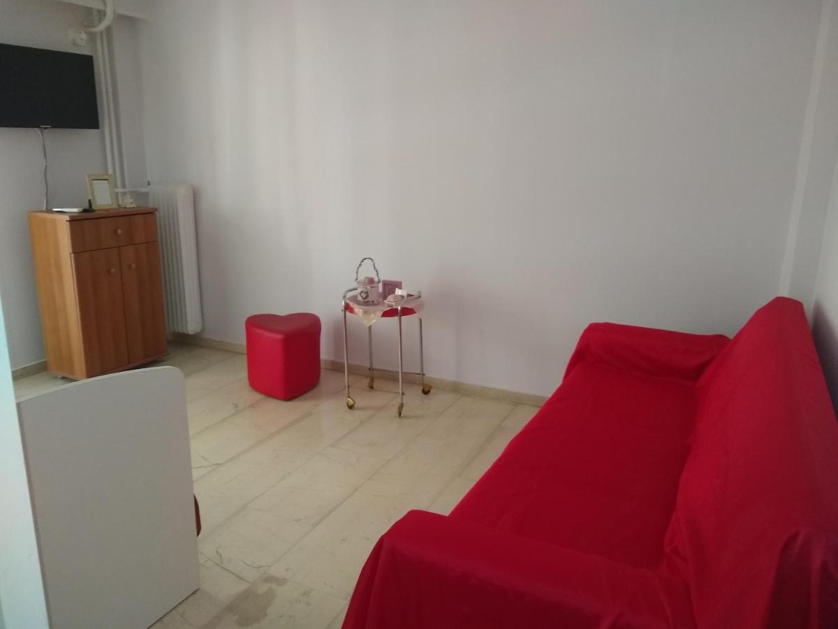 Acropolis Within 10 Minutes Walk! Classical Apartment And A Hostess At Your Side! Athens Exterior photo